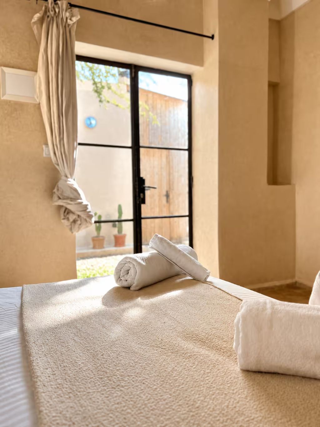Chambre Maison d'Hôtes — 10